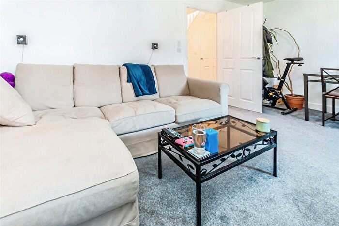 2 Bedroom Semi-Detached House For Sale In Hoadley Road, Horley, Surrey, RH6