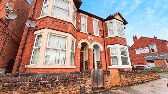 3 Bedroom Flat To Rent In Sneinton Dale, NG2