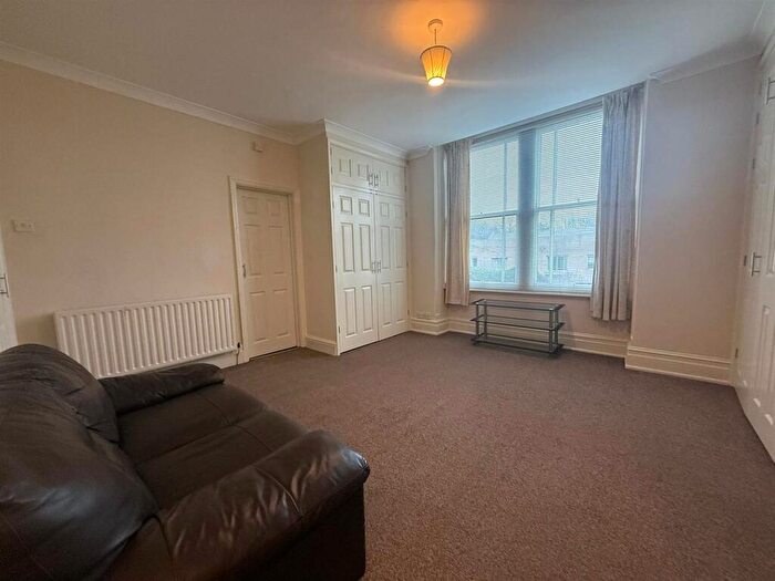 Apartment To Rent In Clarkegrove Road, Sheffield, S10