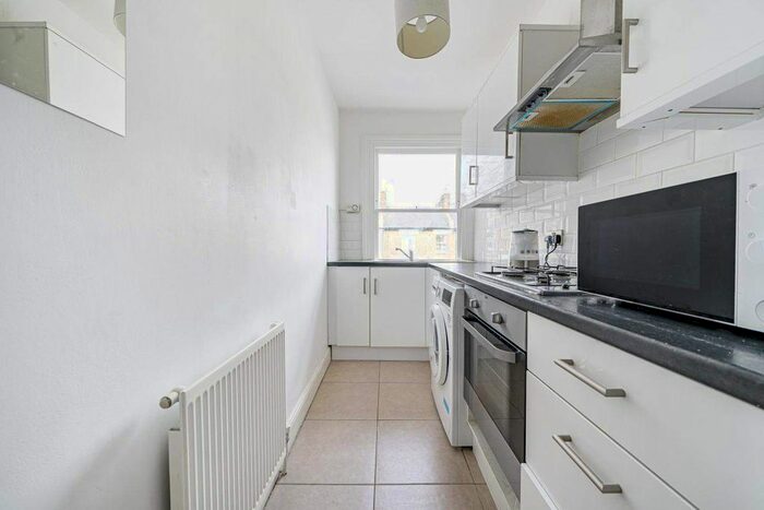 1 Bedroom Flat For Sale In Batoum Gardens, London, W6