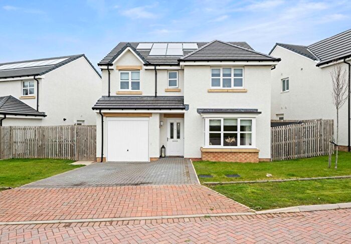4 Bedroom Detached House For Sale In East Kip Walk, Livingston, EH54