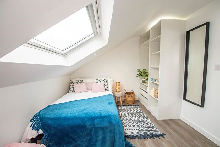 6 Bedroom Semi-Detached House To Rent In Langton Road, Liverpool, L15