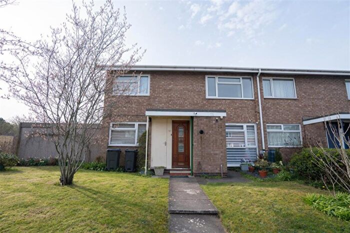 2 Bedroom Maisonette To Rent In Selby Close, Birmingham, B26