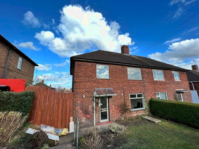 3 Bedroom Semi-Detached House To Rent In Holmewood Crescent, Nottingham, NG5