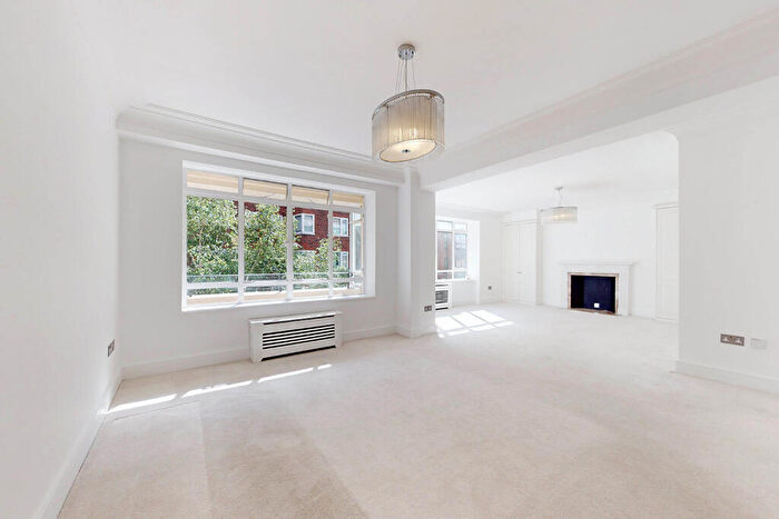 3 Bedroom Apartment For Sale In Viceroy Court, Prince Albert Road, St Johns Wood, London, NW8