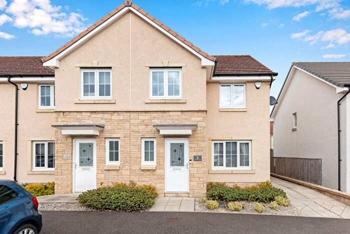 3 Bedroom End Of Terrace House For Sale In King's Well Crescent, Broxburn, EH52