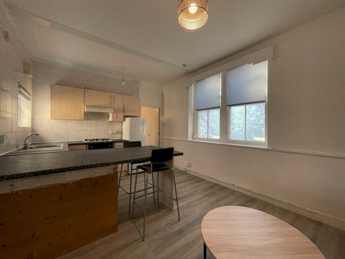 1 Bedroom Flat To Rent In Ninian Road, Cardiff, CF23