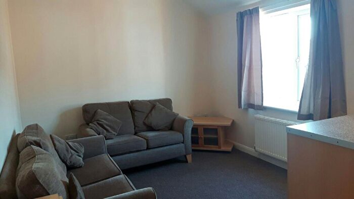 5 Bedroom House To Rent In A Dawlish Road, Selly Oak, Birmingham, West Midlands, B29