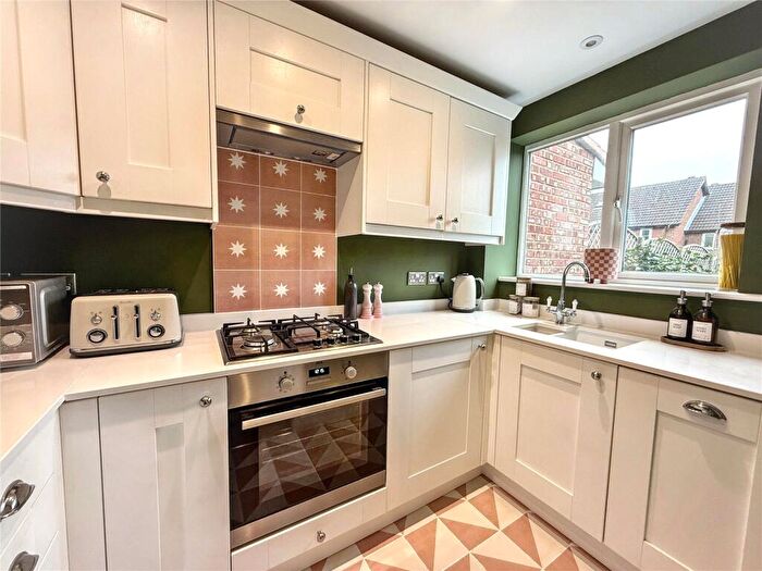 2 Bedroom Terraced House For Sale In Boleyn Way, Barnet, EN5