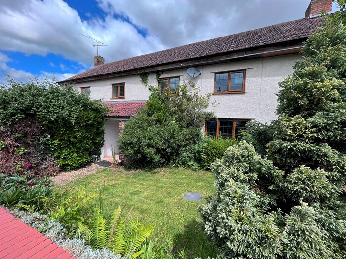 3 Bedroom Property To Rent In Greenway, Monkton Heathfield, Taunton, TA2