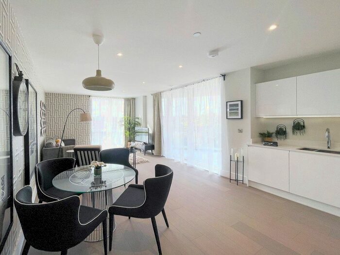 1 Bedroom Flat For Sale In Bookbinder Point, Bollo Lane, W3