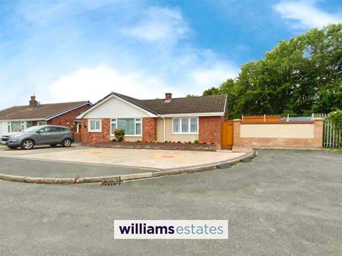 3 Bedroom Detached Bungalow For Sale In Lon Y Cyll, Pensarn, Conwy, LL22
