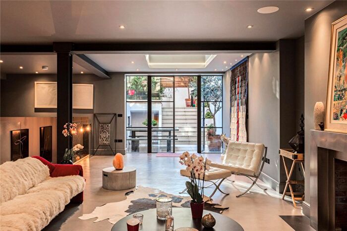 6 Bedroom Terraced House To Rent In Pembroke Gardens, Kensington, London, W8