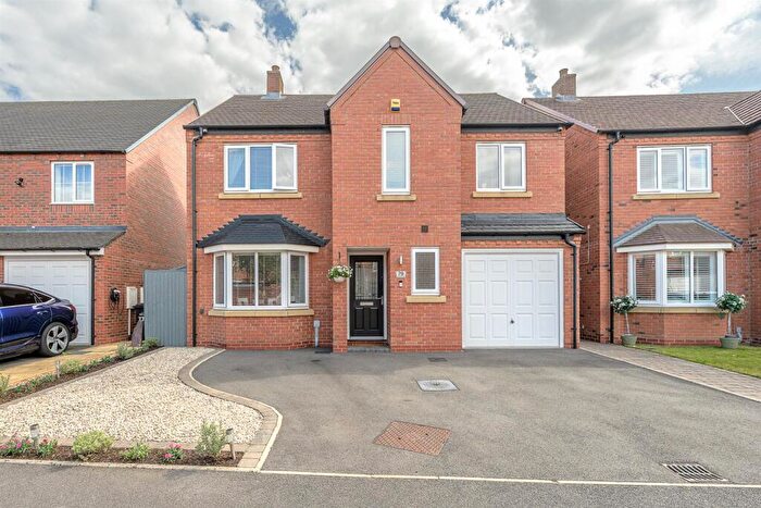 4 Bedroom Detached House For Sale In Kirkpatrick Drive, Wordsley, DY8