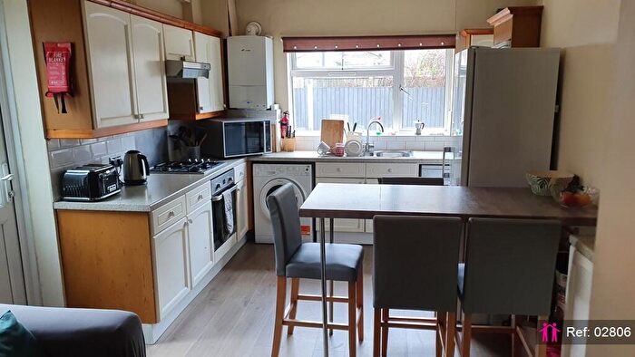 4 Bedroom Property To Rent In Leonard Street, London, E16