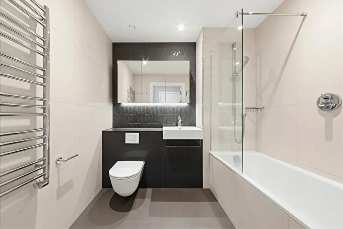 2 Bedroom Flat To Rent In Skylark, East Village, London, E20