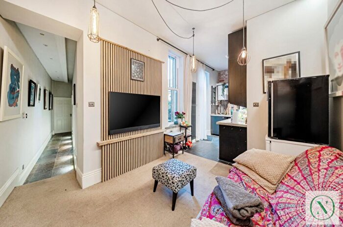 2 Bedroom Flat To Rent In Morland Road, Croydon, CR0