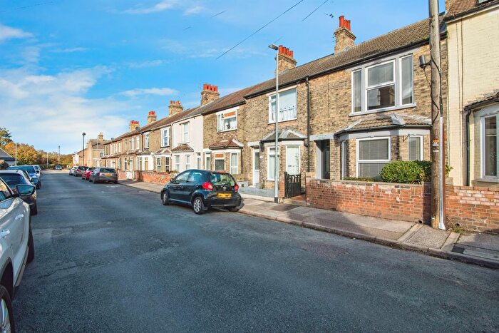 3 Bedroom Terraced House For Sale In John Street, Lowestoft, NR33