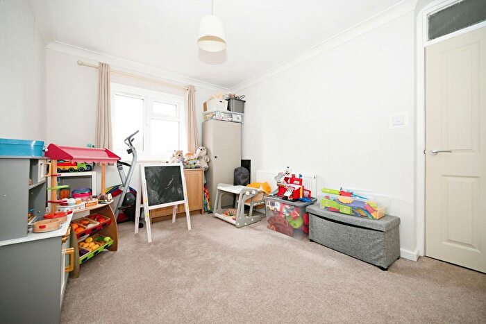 3 Bedroom Terraced House For Sale In Stonehills, Brownsover, Rugby, CV21