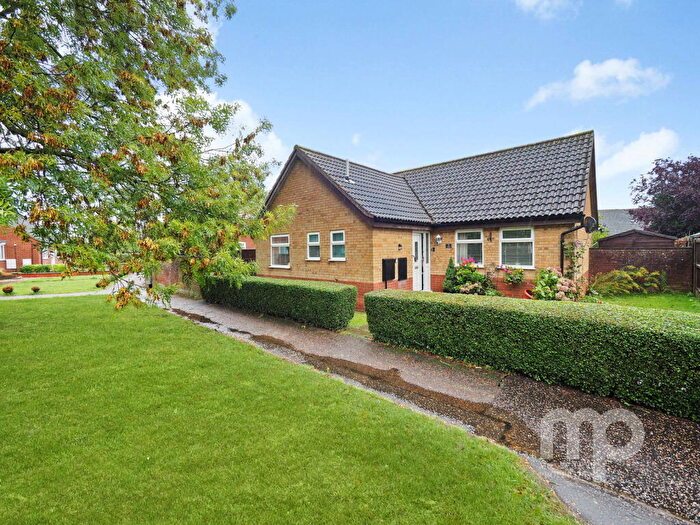 3 Bedroom Detached Bungalow For Sale In William Close, Wymondham, Norfolk, NR18