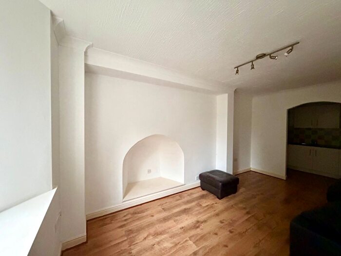 1 Bedroom Flat To Rent In Accrington Road, Burnley, BB11