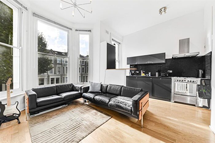 1 Bedroom Flat To Rent In Warwick Avenue, London, W9