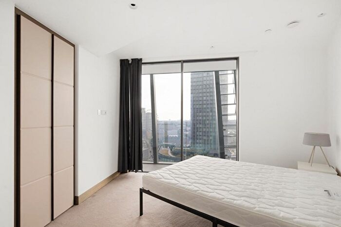 2 Bedroom Flat To Rent In Blackfriars Road, London, SE1