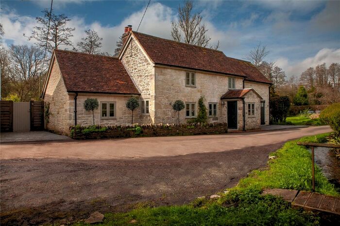 3 Bedroom Detached House For Sale In Swallowcliffe, Salisbury, Wiltshire, SP3