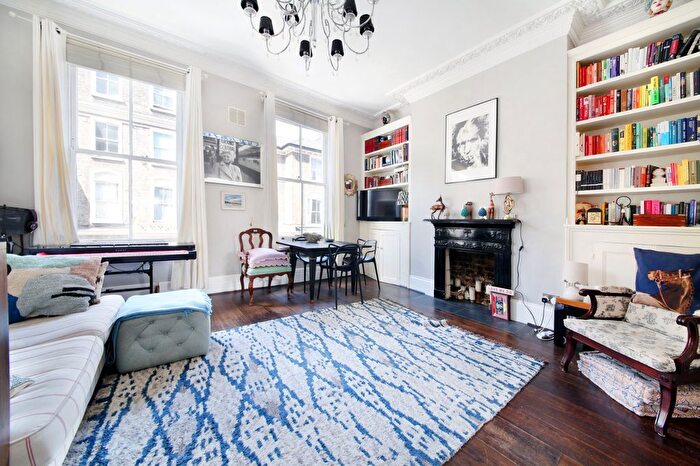 2 Bedroom Flat For Sale In St. Philip Street, Diamond Conservation Area, SW8