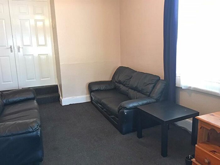 6 Bedroom End Of Terrace House To Rent In Bishop Road, Bristol, BS7