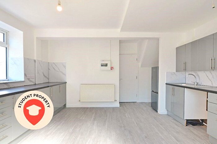 6 Bedroom Semi Detached House To Rent In Brangwyn Grove, Lockleaze, Bristol, Bristol, BS7