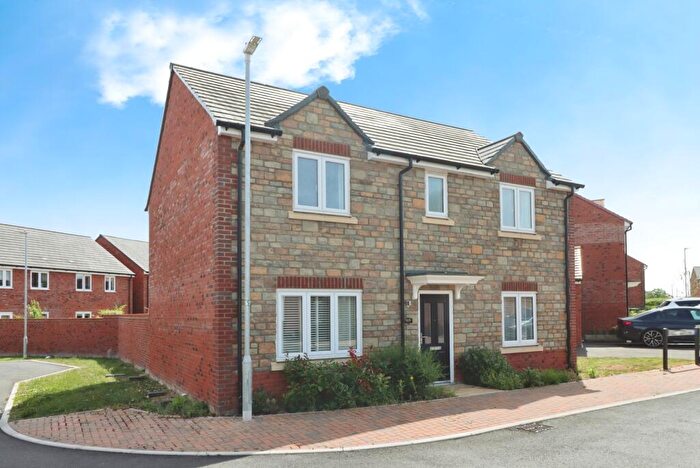 4 Bedroom Detached House For Sale In Tanner Way, Wickwar, Wotton-under-Edge, Gloucestershire, GL12