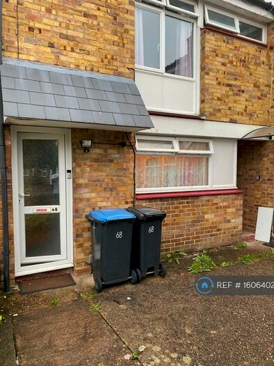 2 Bedroom Terraced House To Rent In Upper Mealines, Harlow, CM18
