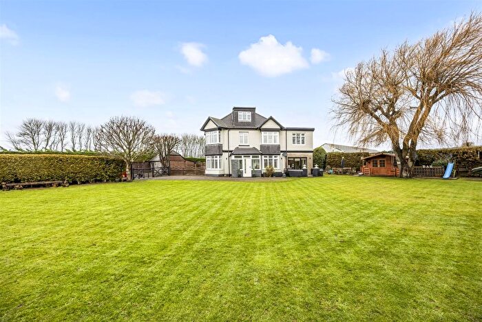 5 Bedroom Detached House For Sale In Littlehampton Road, Ferring, Worthing, BN12