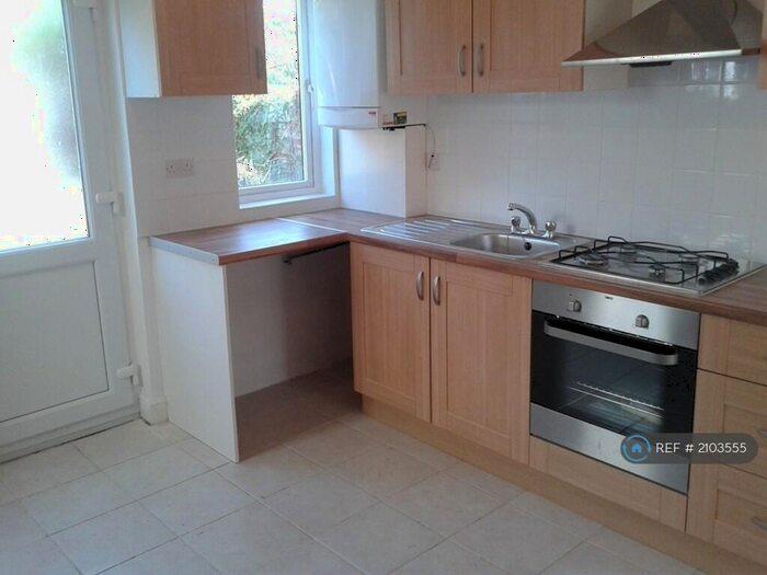 4 Bedroom Terraced House To Rent In Barkham Road, London, N17