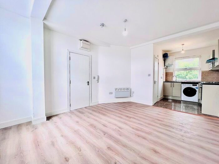 1 Bedroom Flat To Rent In Morning Lane, London, E9