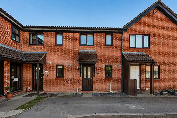 2 Bedroom Terraced House For Sale In Chisbury Close, Bracknell, Berkshire, RG12
