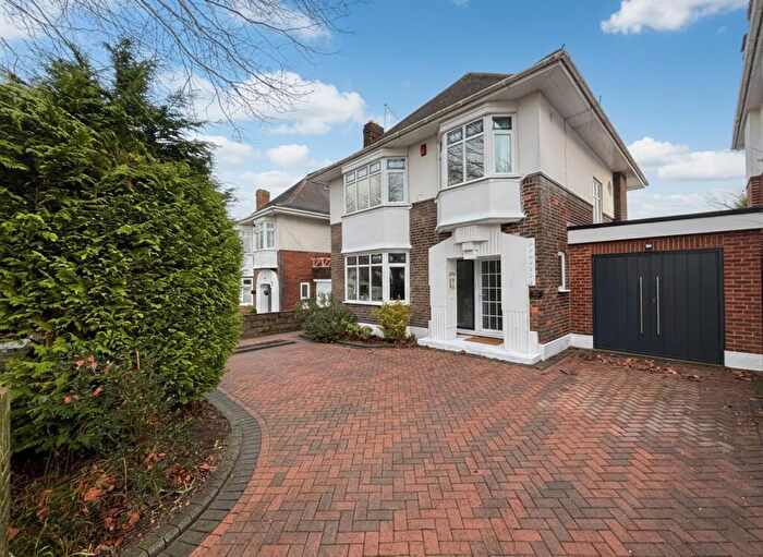 4 Bedroom Detached House For Sale In Leeson Road, Bournemouth, BH7