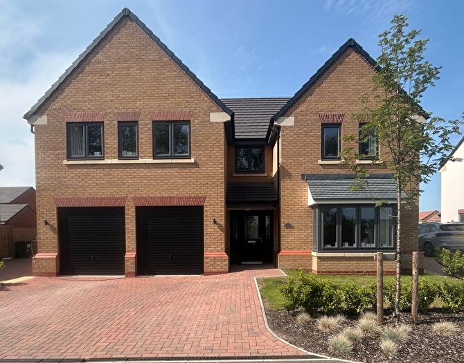 5 Bedroom Detached House For Sale In Sylvester Court, Mansfield, NG21