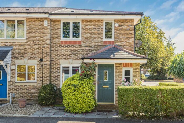 3 Bedroom Property To Rent In Anderson Close, London, N21