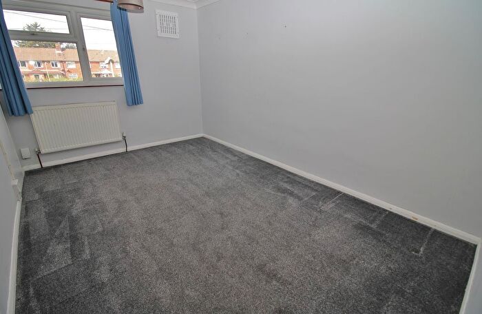 3 Bedroom Terraced House For Sale In Stroudwood Road, West Leigh, PO9