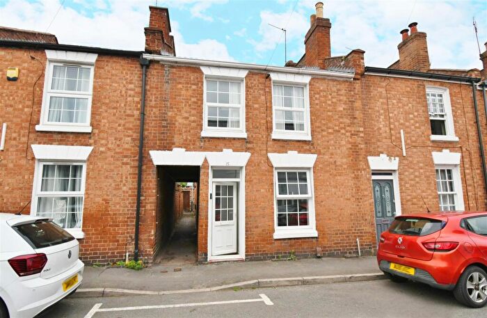 3 Bedroom Terraced House For Sale In Hill Street, Leamington Spa, CV32