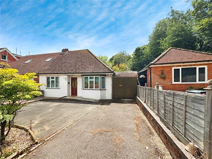 2 Bedroom Bungalow For Sale In Norcot Road, Tilehurst, Reading, RG30