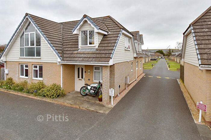 4 Bedroom Terraced House For Sale In Avenue Road, Sandown, Isle Of Wight, PO36