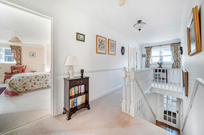 4 Bedroom Detached House For Sale In Sheirs Orchard, Yettington, Budleigh Salterton, EX9