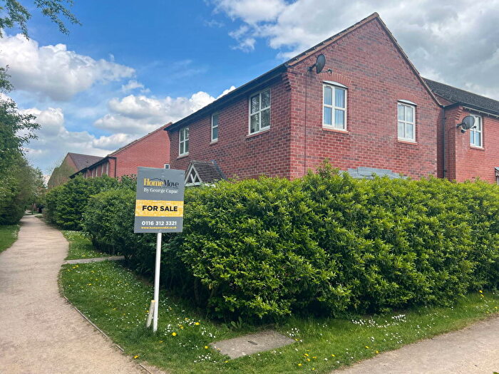 3 Bedroom Detached House For Sale In Otter Close, Ibstock, Leicestershire, LE67