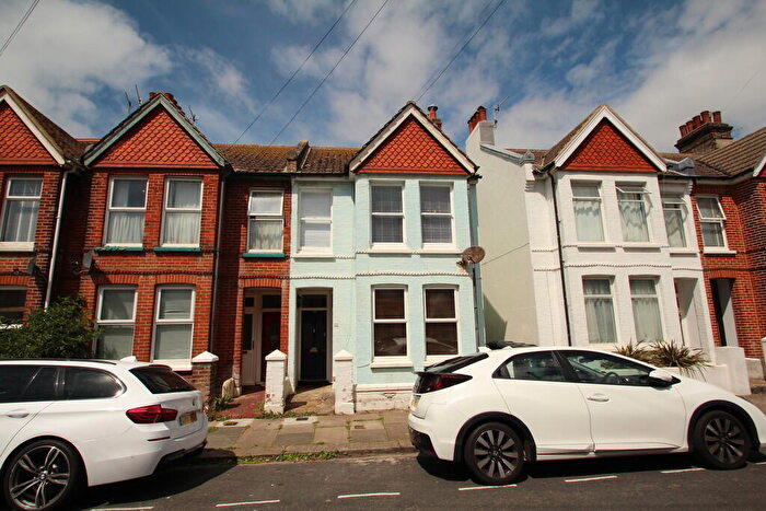 1 Bedroom Flat To Rent In St Leonards Avenue, Hove, East Sussex, BN3
