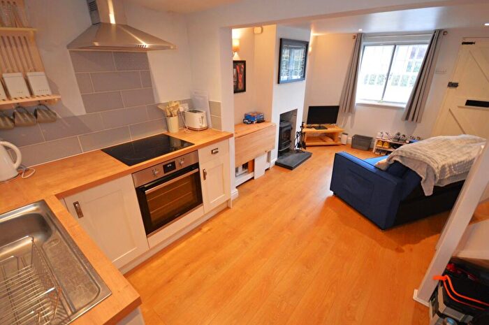 1 Bedroom Cottage For Sale In South Street, Wendover, HP22