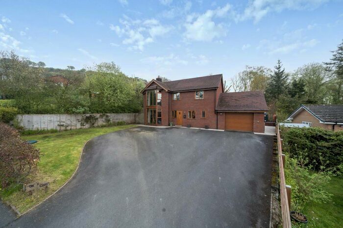 3 Bedroom Detached House For Sale In Llandrindod Wells, Powys, LD1