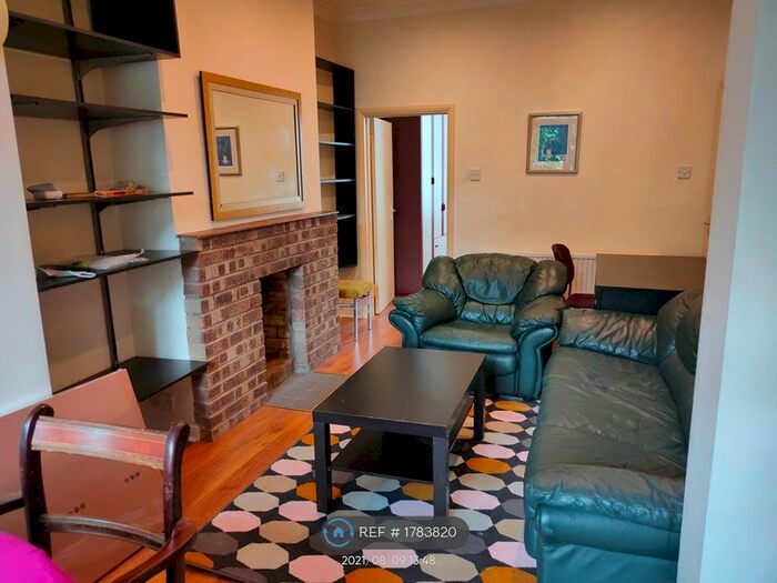 1 Bedroom Flat To Rent In Trinity Road, London, N2